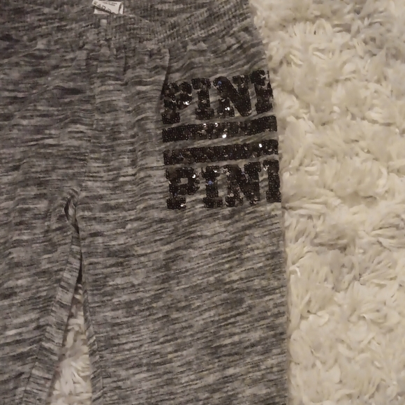 PINK outfits - Picture 5 of 10